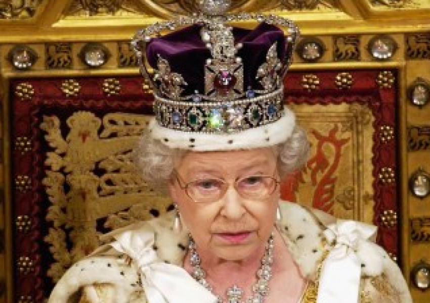 Великобритания да върне короната