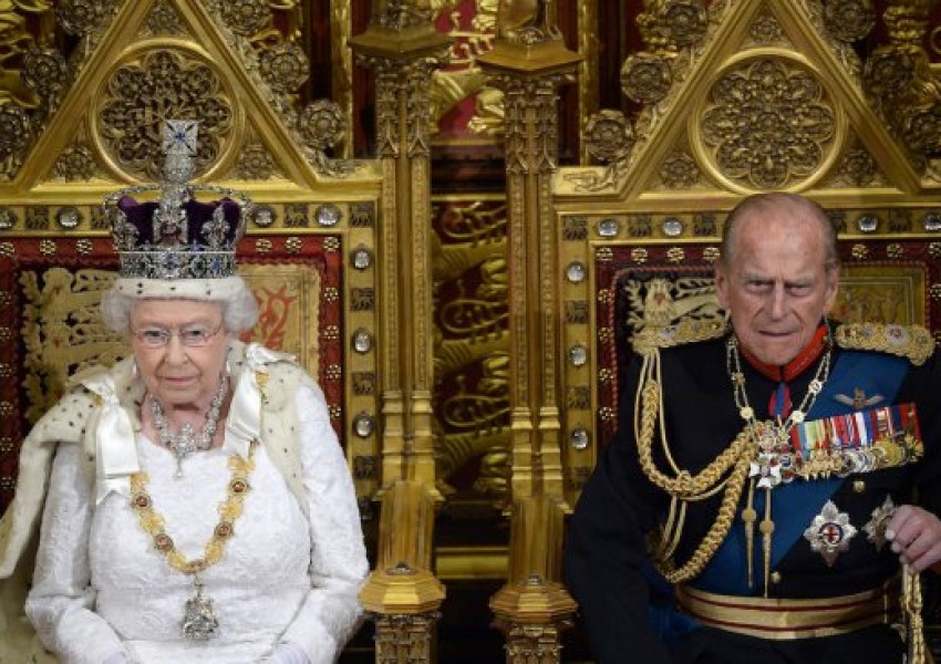 Кралица Елизабет II: Да помогнем на най-бедните