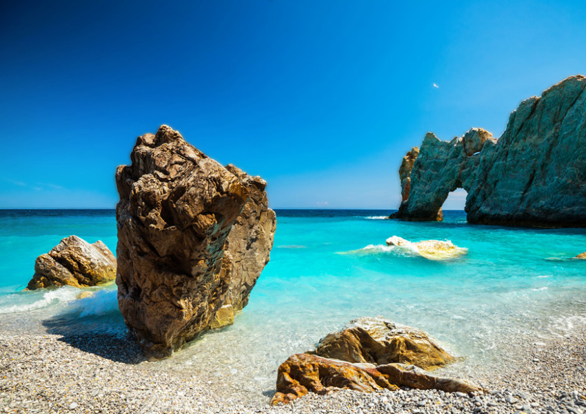 1000 евро глоба ако вземете камък от този гръцки плаж
