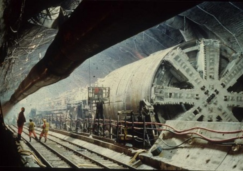 25 години от откриването на тунела под Ламанша!