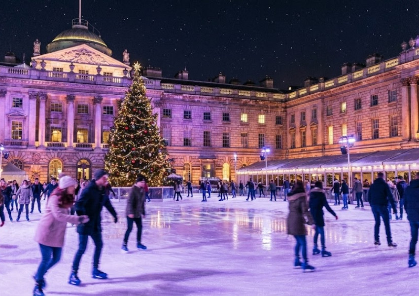 Кънки под звездите: Най-красивите ледени пързалки в Лондон този уикенд Кънки под звездите: Най-красивите ледени пързалки в Лондон този уикенд