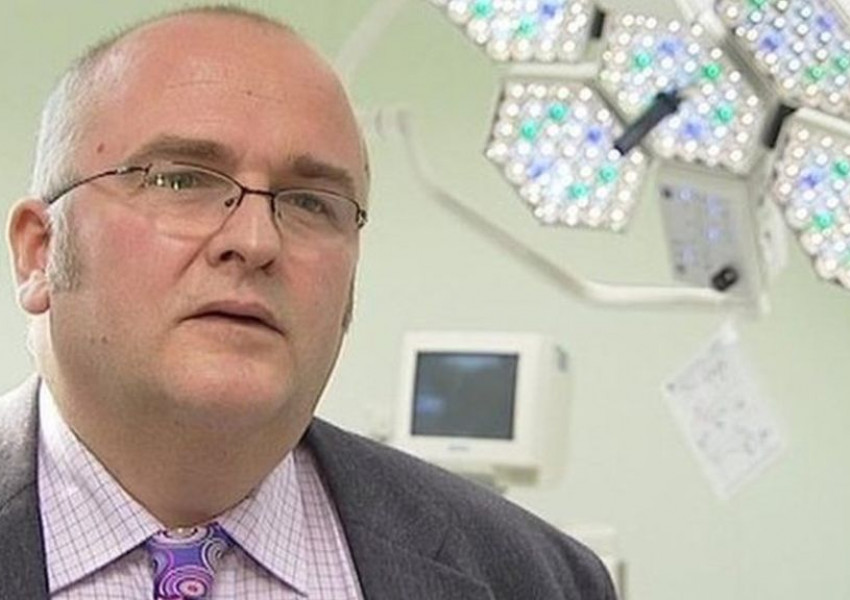 Британски лекар се "подписвал" върху черните дробове на пациентите си