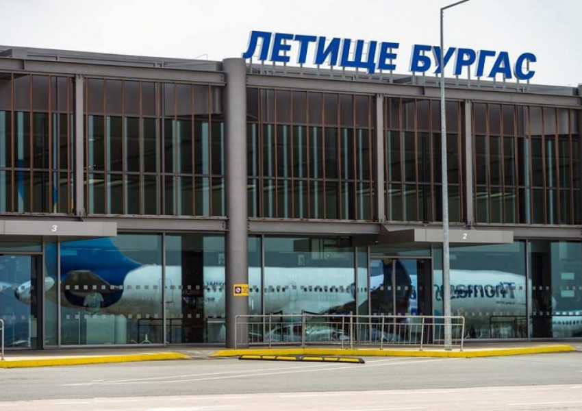 Отмениха полети на летище "Бургас" заради опасно време