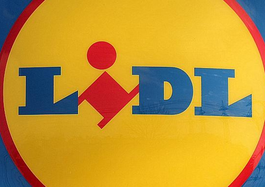 "Лидъл" уволнили служител, защото "работил твъде много"