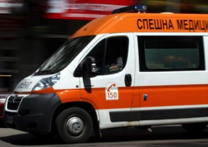 Дете почина след два часа затвор в кола