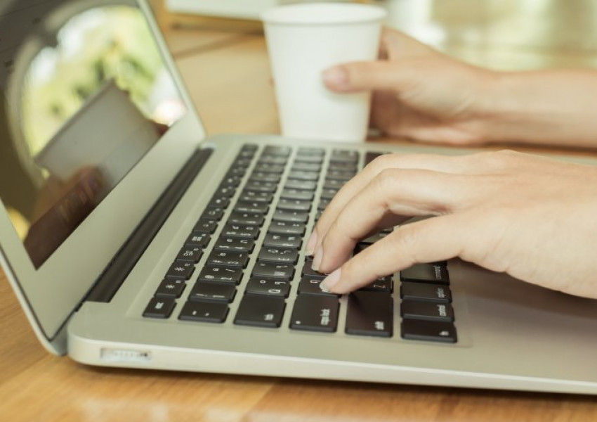 Ето защо не бива да четете имейли на половинката!