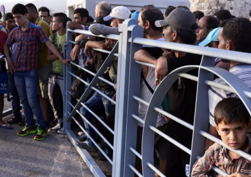 Лондон: Операцията на ЕС "София" срещу трафикантите на хора е провал  