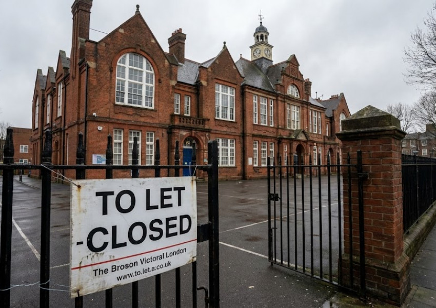 London Councils алармира: Броят на учениците в Лондон намалява драстично - затварят училища London Councils алармира: Броят на учениците в Лондон намалява драстично - затварят училища