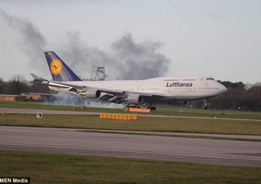 Полет за Канада бе пренасочен за Манчестър