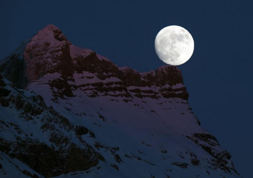 Днес ни очаква уникално явление: "Супер снежна луна"