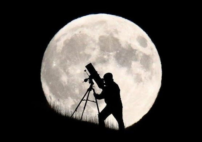 Невероятно небесно явление тази нощ!