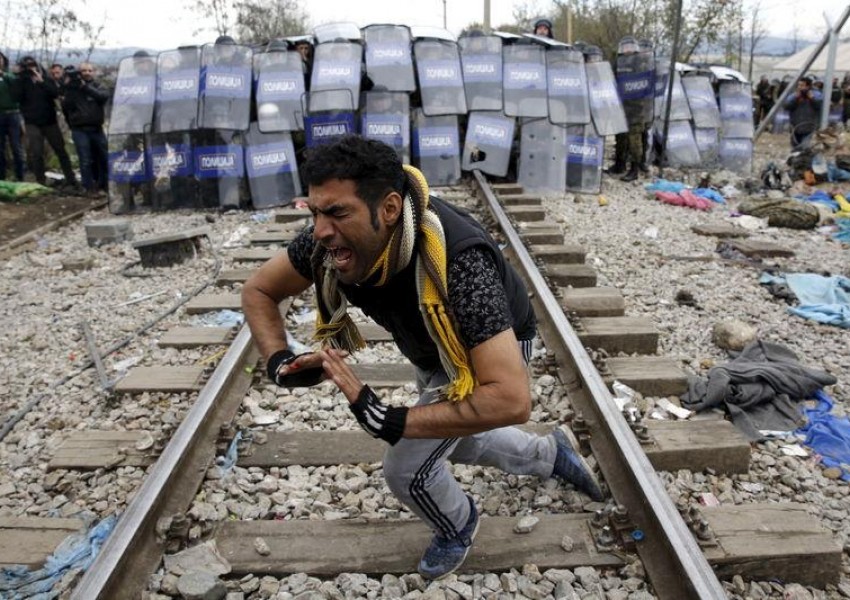 Македония затвори границата си с Гърция за мигранти
