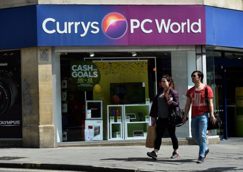 Пробив в Currys PC World! Хакери с е докопаха до милиони дебитни карти