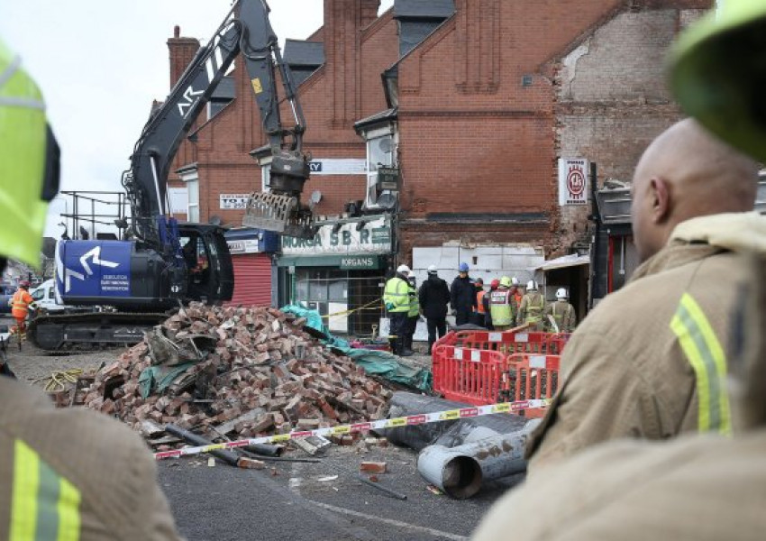 Незаконна алкохолна дестилерия в дъното на експлозията в Лестър