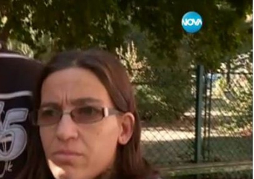 Изписаха майката, изхвърлила бебето си
