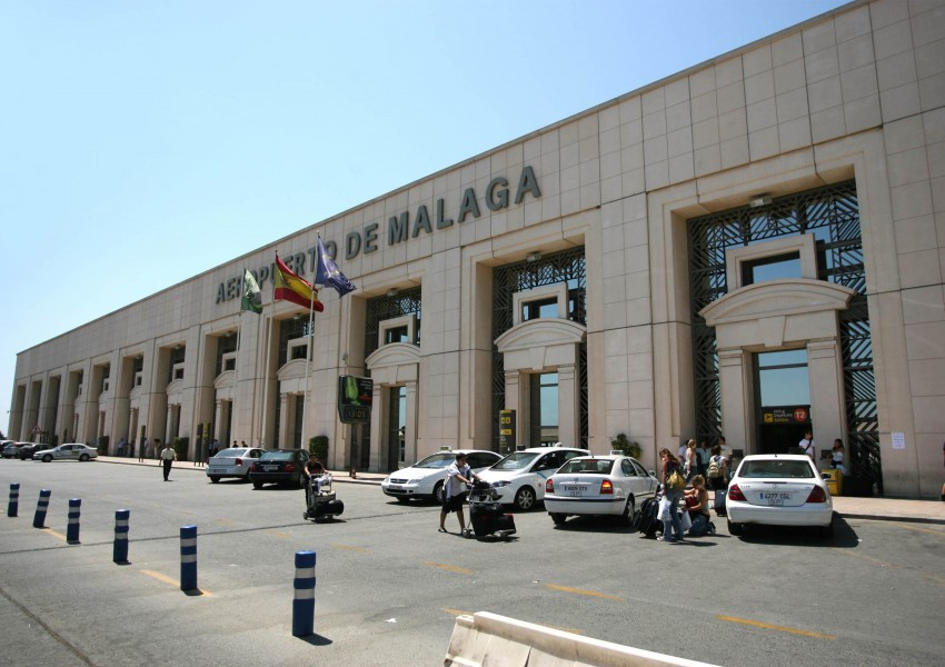 Поляк предизвика хаос на летище 