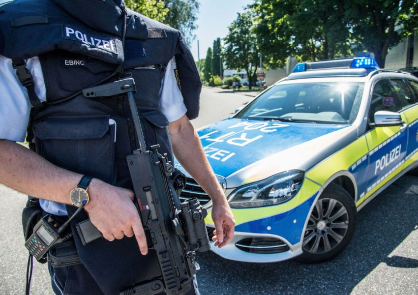 Специални полицейски частни от Белгия, Великобритания, Франция, Нидерландия и Германия са организирали рано сутринта синхронизирани акции срещу трафика на хора