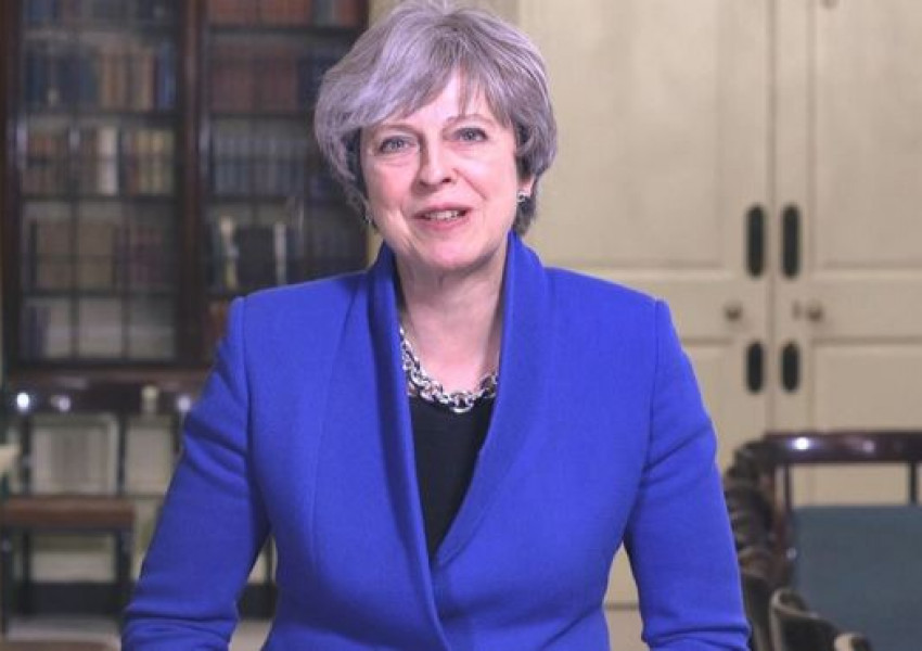 Мей в новогодишното си послание: Ще почувстваме нова гордост!