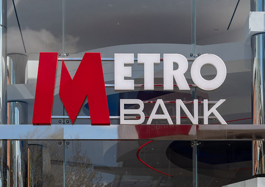 Британска Метро банк се срина на борсата и поевтиня с почти 30%