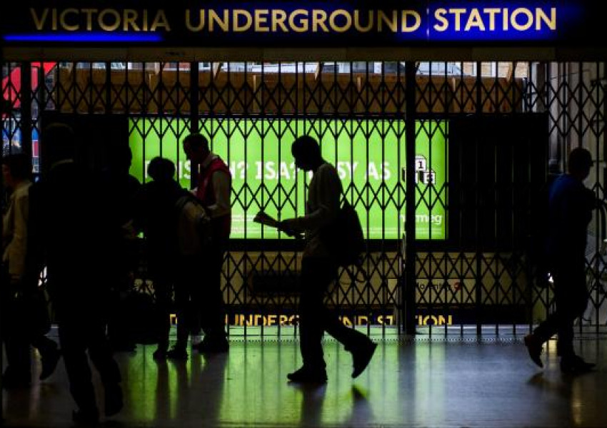 Метрото излиза в стачка през уикенда
