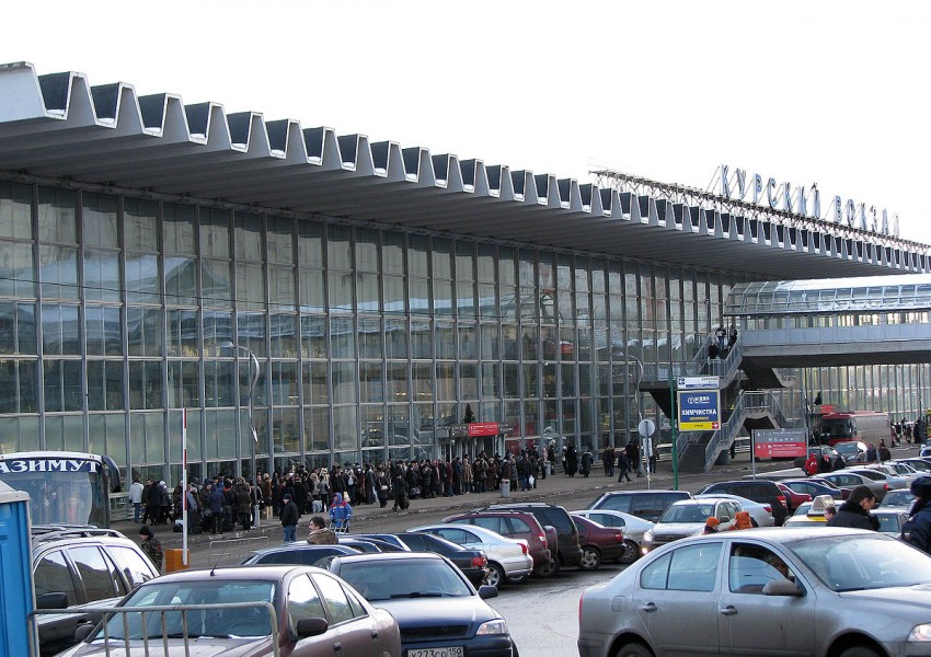 Евакуираха две жп гари в Москва заради терористични заплахи
