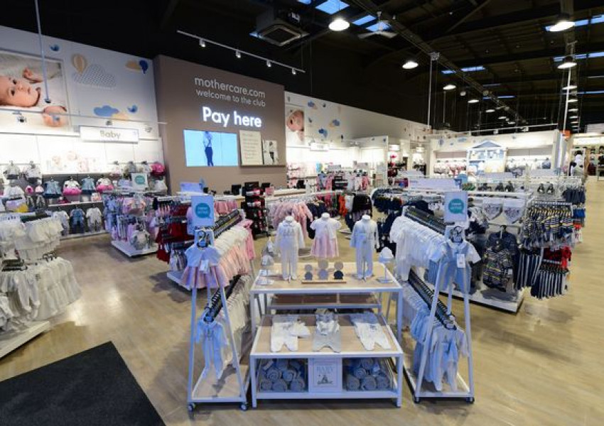 Mothercare съкращава 800 работни места