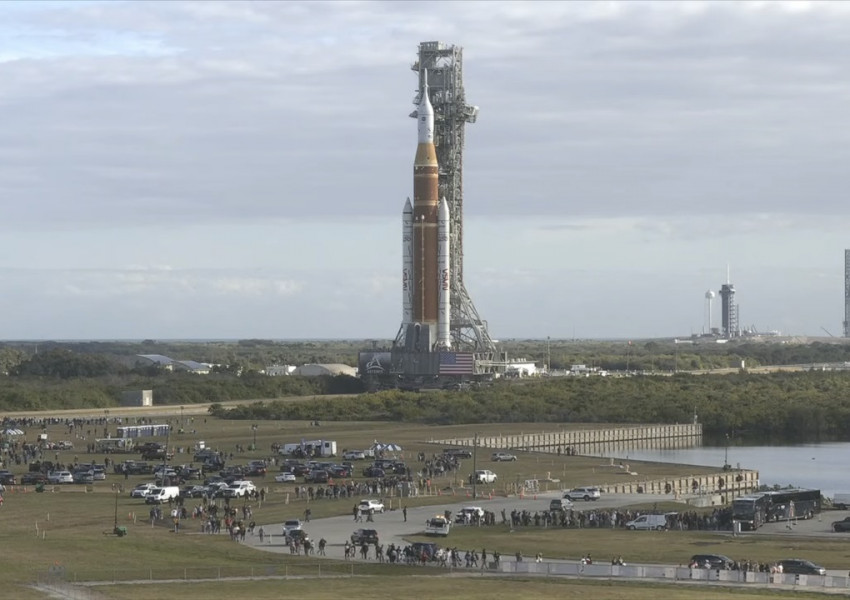 Artemis II: NASA подготвя историческо завръщане на хора до Луната за първи път от 50 години Artemis II: NASA подготвя историческо завръщане на хора до Луната за първи път от 50 години