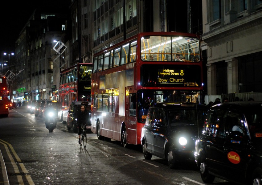 Нощните работници в Лондон стават все повече