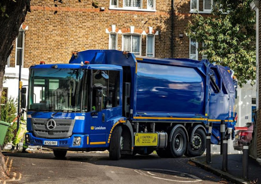 Осъден за тероризъм е открит да работи като шофьор на боклукчийски камион в Лондон