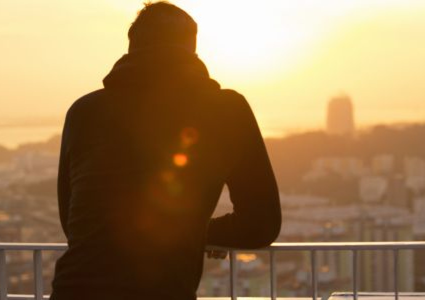 Животът в чужбина помага на хората да разберат по-добре себе си