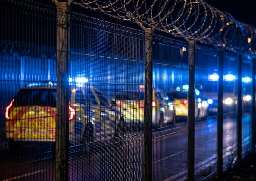 Иранец и румънка са обвинени в опит за проникване в британската ядрена база Faslane