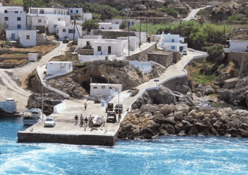 Гръцки остров подарява земя и 500 евро на месец, за да живеете там