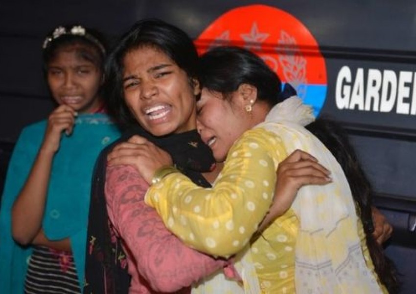 Ужас в Пакистан! Броят на жертвите расте