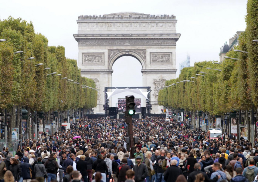 Париж забранява колите за ден