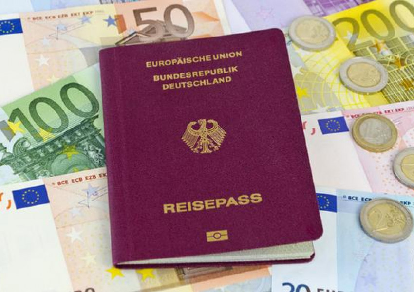 6 от 10 британци искат да си запазят европейския паспорт