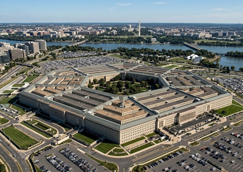 ВОЙНАТА ДЕН 37: Тръмп избухна с нецензурни заплахи към Иран, Техеран показа останките на американските самолети