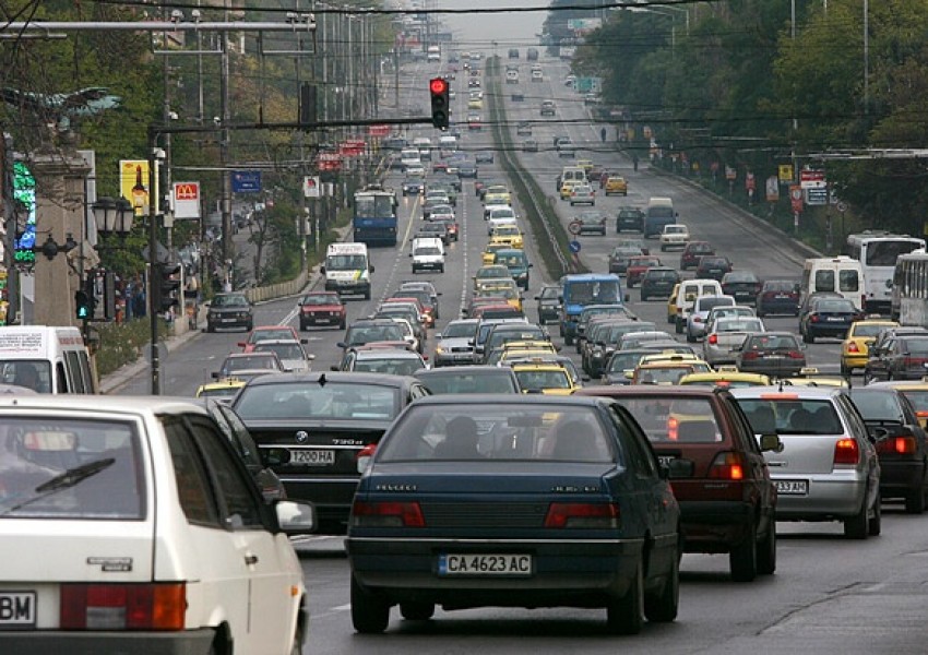 Такса "вход" за автомобили в София няма да има