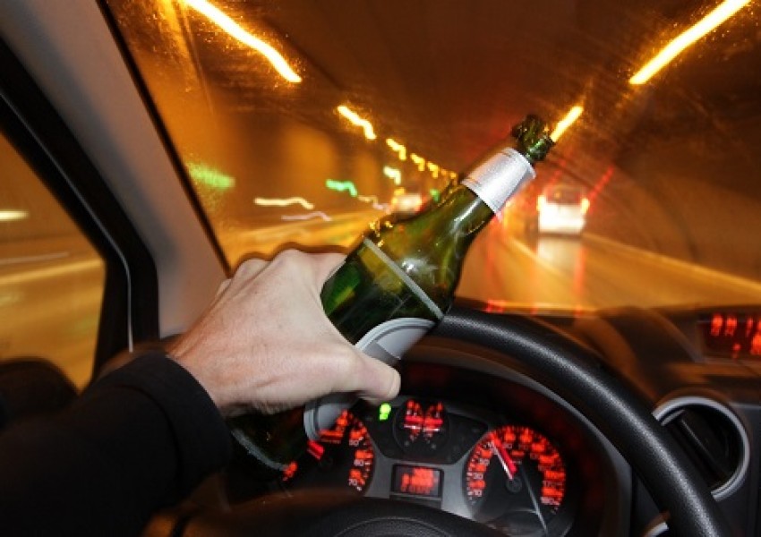 Возите се с пиян шофьор – делите вината при инцидент