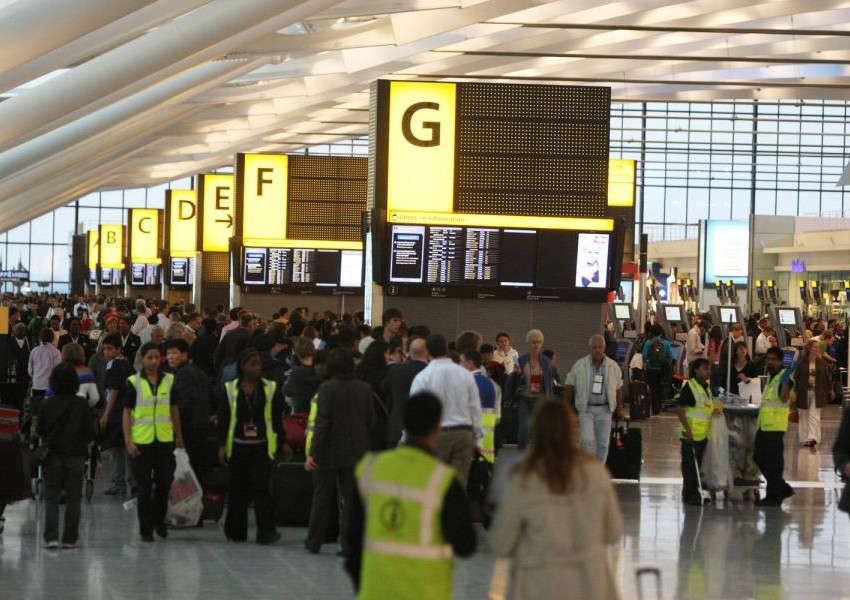 Пилоти-любовници се скараха в кабината, приземиха самолета извънредно