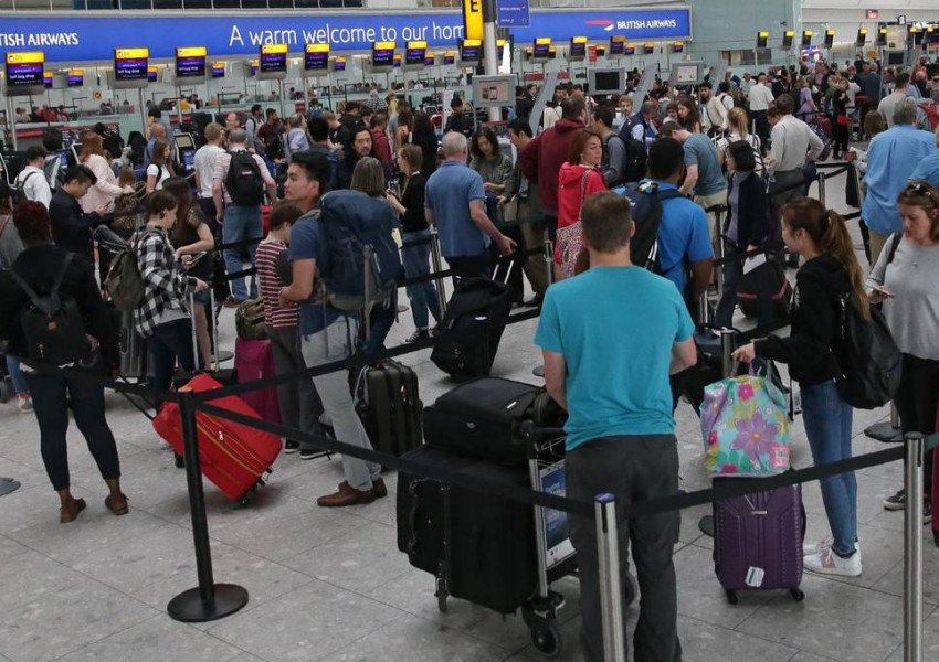 Повече от половината полети за Европа отложени заради срив в системата