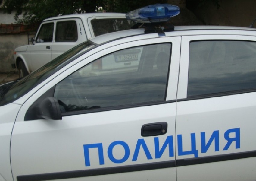 Автобус с чужденци изгоря напълно