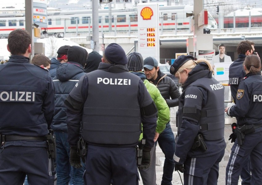 Мигранти насилват жени и в Австрия