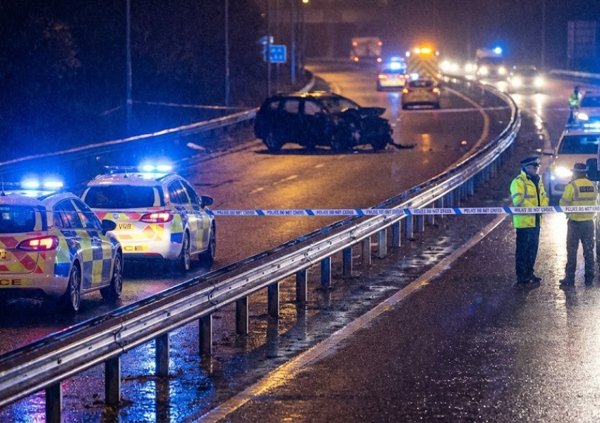 Въоръжен мъж бе застрелян от полицията в Норфолк след катастрофа