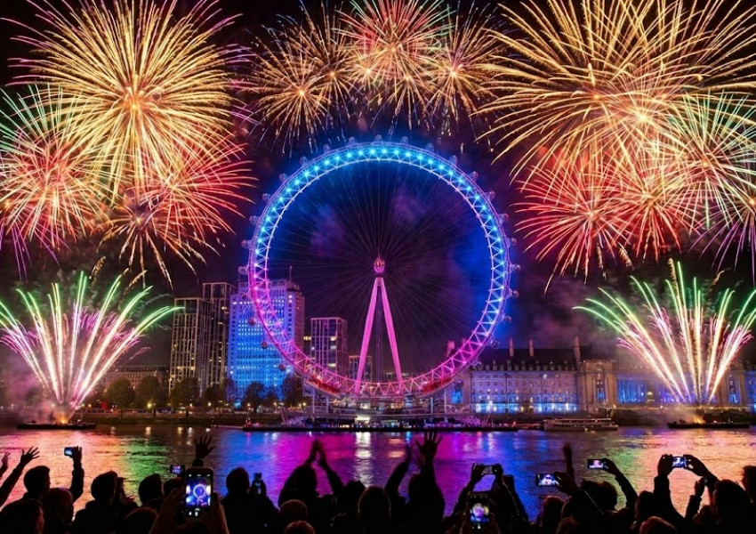 Последен шанс: Пуснаха финалните билети за Новогодишната заря в Лондон! (Линк за покупка) Последен шанс: Пуснаха финалните билети за Новогодишната заря в Лондон! (Линк за покупка)