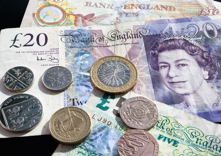 Заплатите във Великобритания се повишават въпреки Brexit