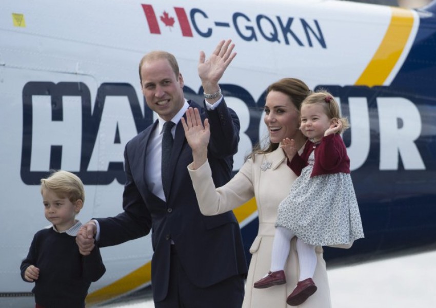 Принц Уилям и семейството му се сбогуваха с Канада (СНИМКИ)