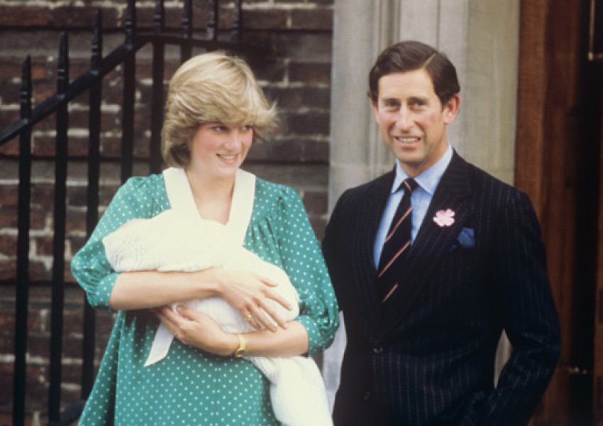 Ето как се е чувствала Лейди Ди, позирайки с принц Уилям след раждането 