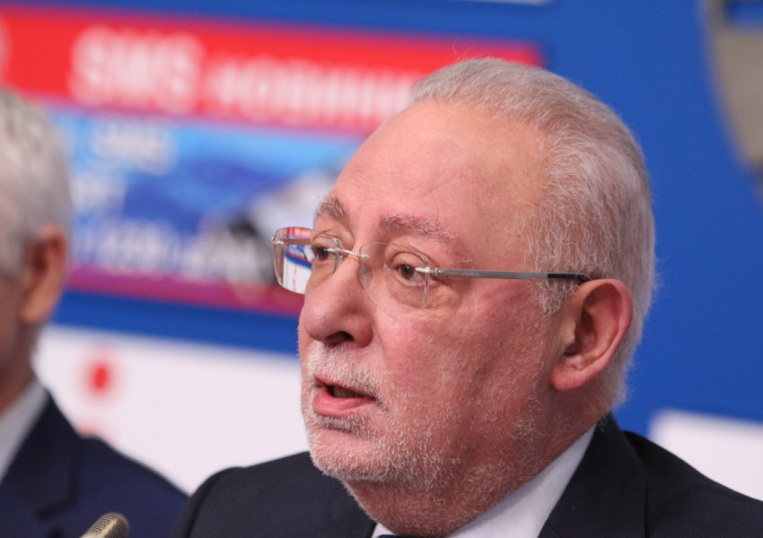 ВНЕЗАПНО ПОЧИНА РАДОСВЕТ РАДЕВ