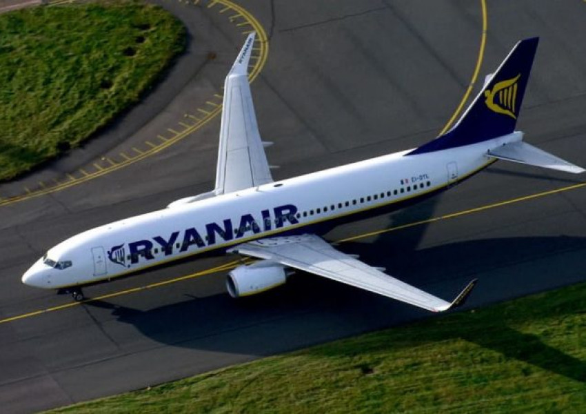 Ryanair заземи самолети заради пукнатини в структурата им