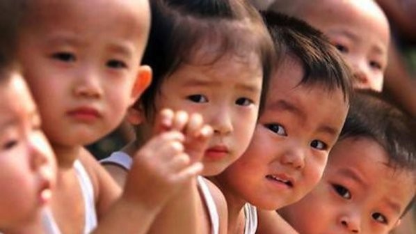 Китай премахва забраната за второ дете